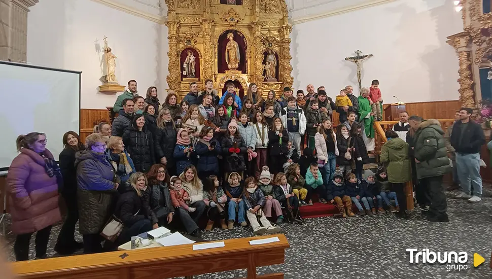 Los Cencerros reúnen a los más pequeños de Tamames alrededor de la tradición y la solidaridad