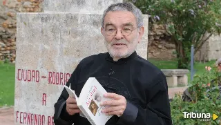 Fernando Arrabal respalda en Ciudad Rodrigo el inicio del 125 aniversario del teatro que lleva su nombre 