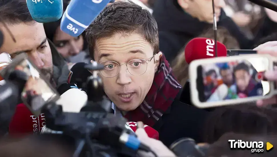 Errejón redobla su defensa: aporta mensajes con Mouliaá, que ella borró