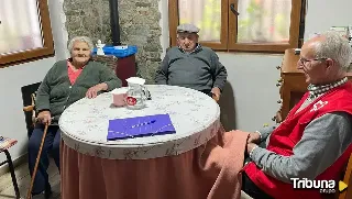 Voluntariado sénior contra la soledad no deseada en la Sierra: "Hay mucha gente que necesita que la escuches"