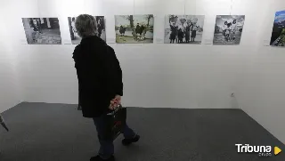 'Entre visillos', la exposición fotográfica que descubre la Salamanca de Martín Gaite 