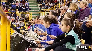 En imágenes: La marea azulona se engancha al ritmo de Iyana