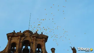 El cielo de Salamanca se tiñe de globos dorados en el Día Internacional del Cáncer Infantil