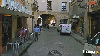 Susto en la Plaza Mayor: una maleta abandonada desata la alarma y obliga a desalojar un local