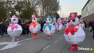 Las calles de Peñaranda se llenan de luz y color en un multitudinario desfile de Carnaval