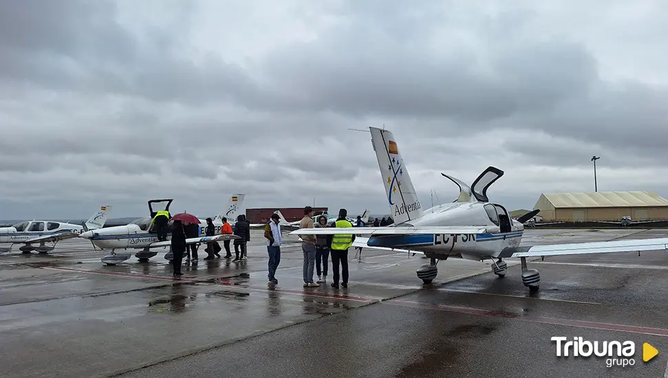 La Escuela de Pilotos de la USAL recibe a más de 150 aspirantes en su jornada de puertas abiertas