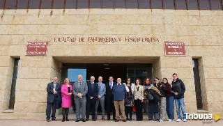 Emotivo homenaje a los antiguos directores de la Facultad de Enfermería y Fisioterapia de la USAL