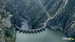 Aldeadávila, el titán de agua que despierta con la lluvia