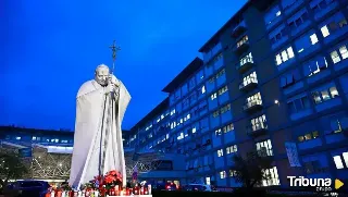 La radiografía de tórax del papa Francisco confirma su mejoría tras 27 días hospitalizado